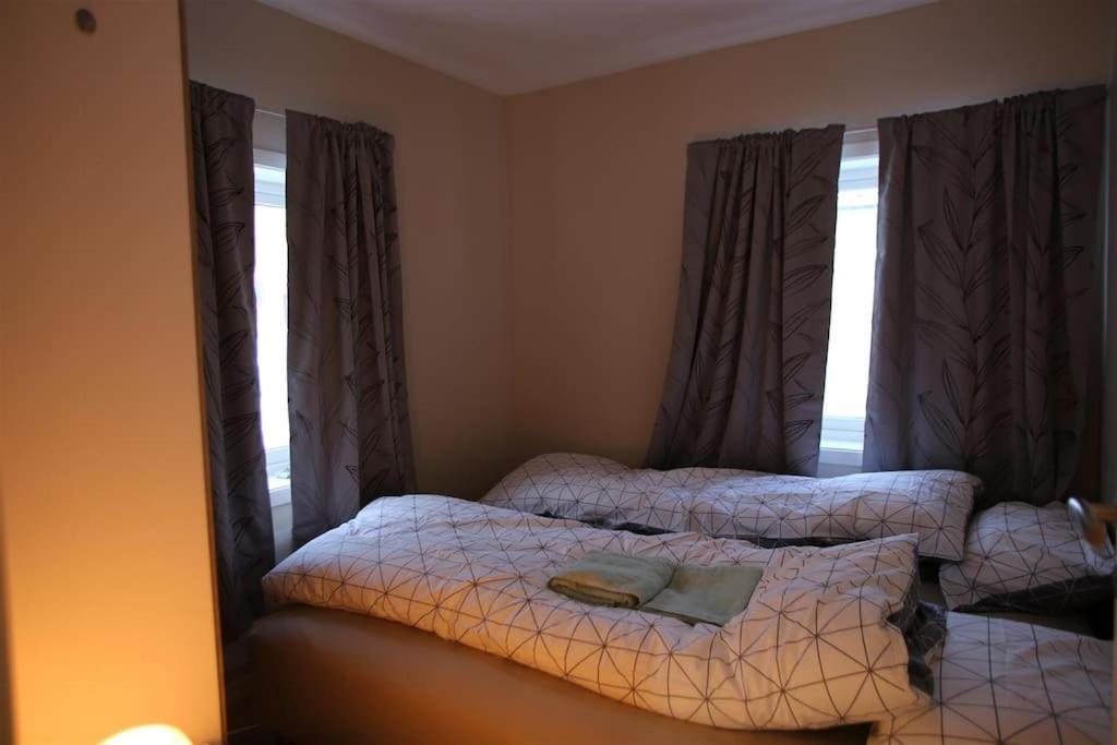 Sentral Leilighet Med 3 Soverom هارستاد المظهر الخارجي الصورة